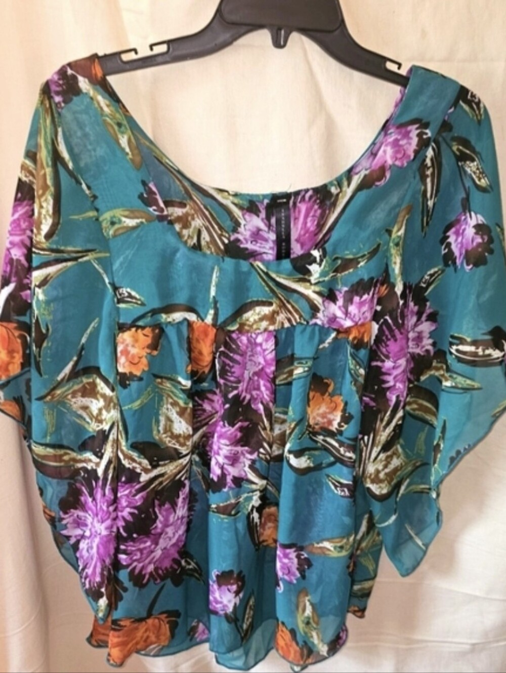 SALE!! Isabella Rodriguez Teal Flutter Sleeve Top